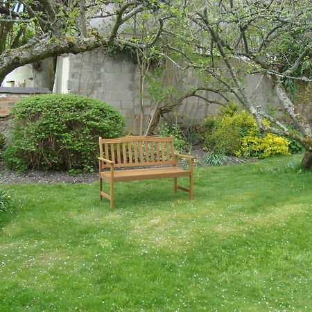 Stonehenge Village Cottage: Charming 3-Bedroom Near Historic Sites Pewsey Exterior photo
