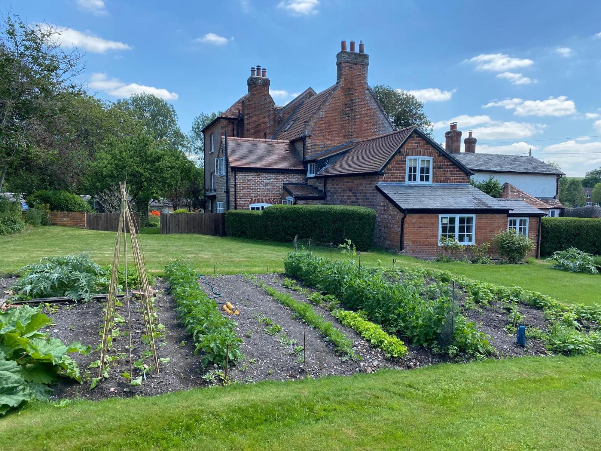Stonehenge Village Cottage: Charming 3-Bedroom Near Historic Sites Pewsey Exterior photo