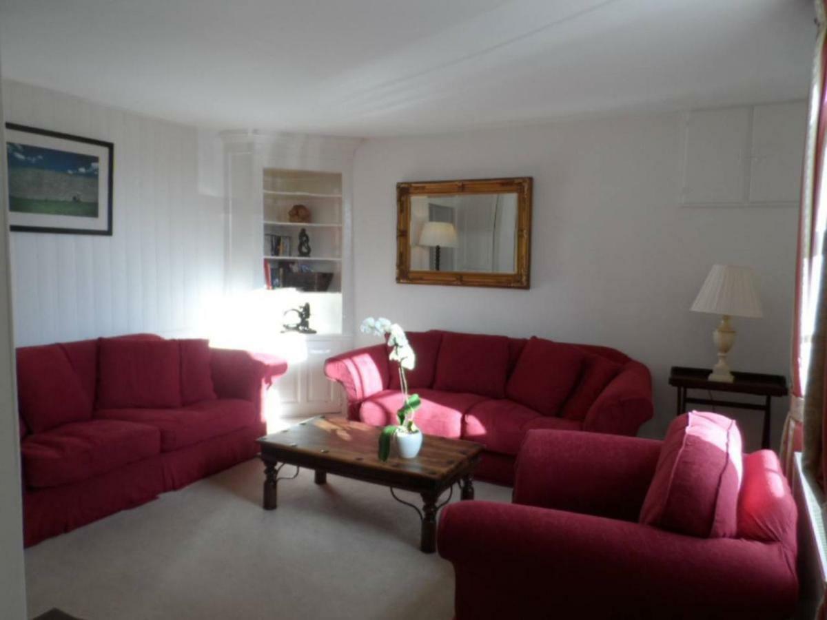 Stonehenge Village Cottage: Charming 3-Bedroom Near Historic Sites Pewsey Exterior photo