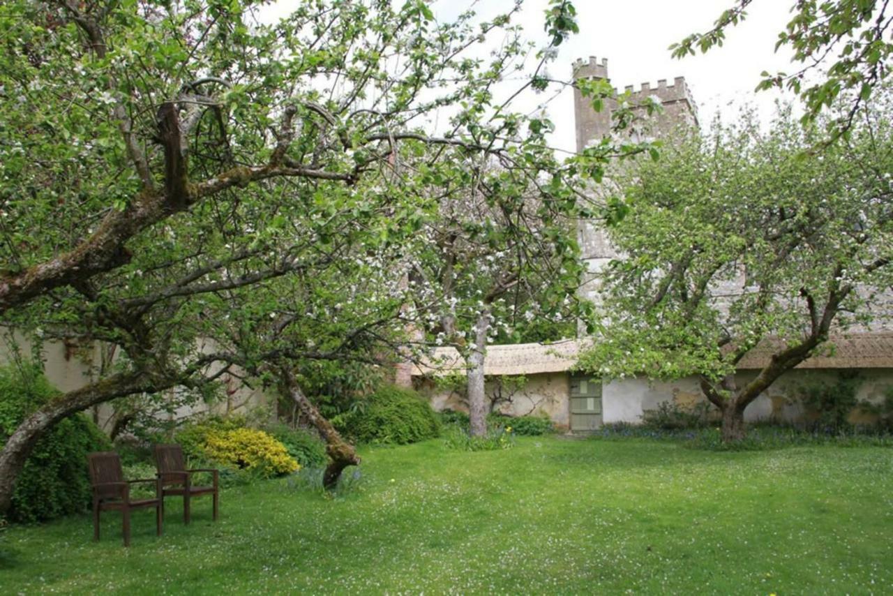 Stonehenge Village Cottage: Charming 3-Bedroom Near Historic Sites Pewsey Exterior photo